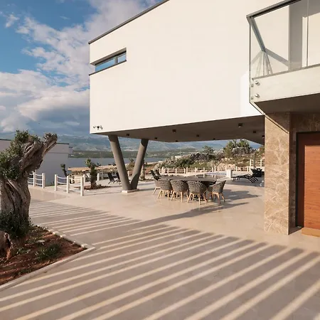 Casa Calypso Villa *