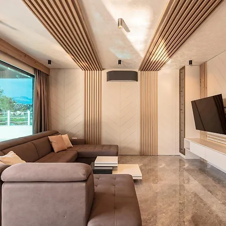 Casa Calypso Villa *